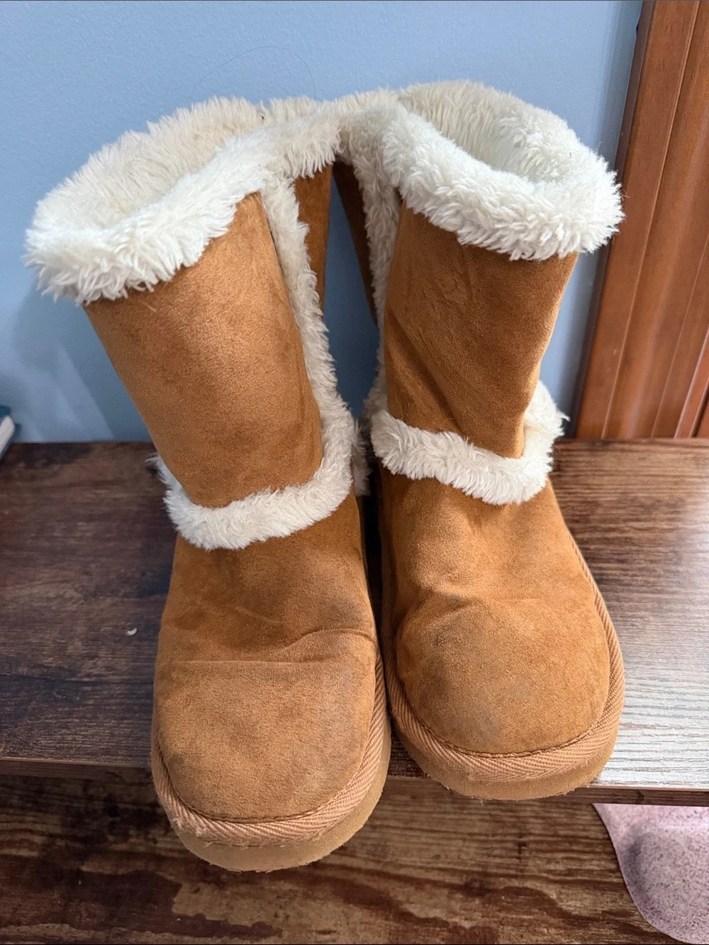 Kids Tan Faux-Suede Winter Boots with Cream Fur Trim